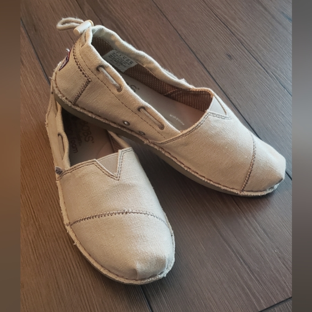 BOBS by Skechers